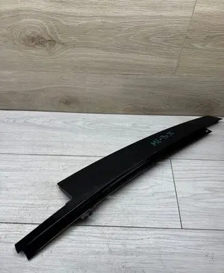 BMW X5M F85 Rear door glass trim molding 7289653 19765810