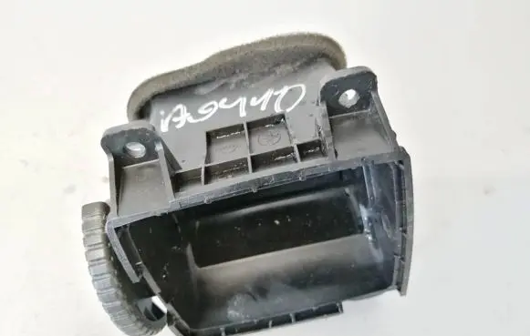 Nissan X-Trail T30 Dash center air vent grill e6505161100 e650-5161-100