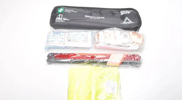 Renault Captur II First aid kit 7711780759