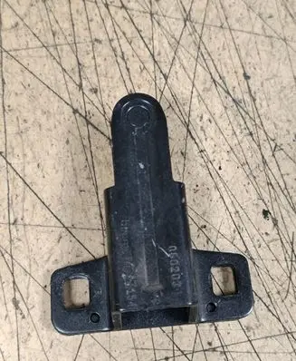 BMW X5 E53 Loading door lock loop/hook striker F00P0Z0154