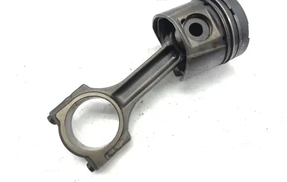 Renault Avantime Piston with connecting rod