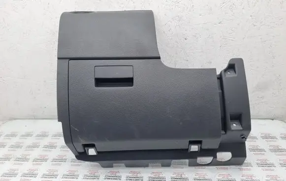 Volkswagen Touran I Dashboard lower bottom trim panel 1T1858365GH