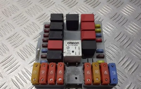 Fiat Croma Fuse box set 51804117