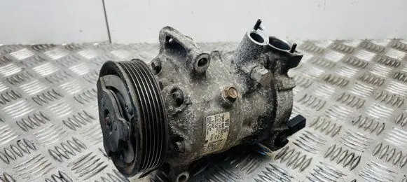 Volkswagen PASSAT B7 Air conditioning (A/C) compressor (pump) 5K0820803C