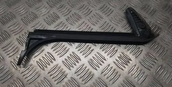 Tesla Model Y Door glass trim 158149