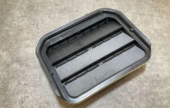 Ford Puma Fender grill H1BBA280B62