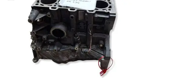 Renault Megane II Engine block S27649595 K9KP732