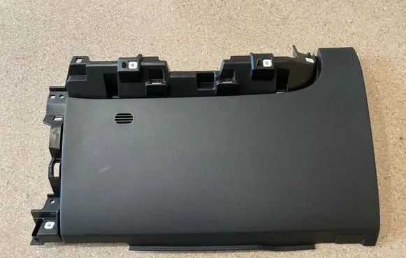 Dashboard lower bottom trim panel