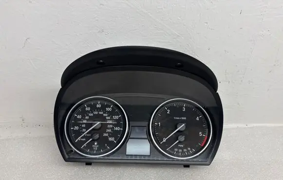 BMW X1 E84 Speedometer (instrument cluster) 9242373 712136984 14369510