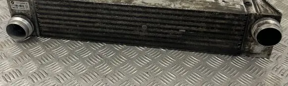 BMW 5 E60 E61 Intercooler radiator 7791909 BEHRD2214