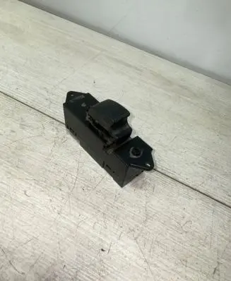 Mitsubishi Lancer Electric window control switch 8608A101 9098111 WV19G080