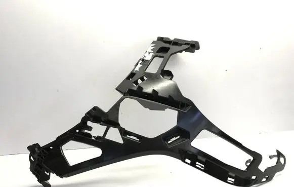 Mercedes-Benz EQE v295 Front bumper mounting bracket A2958853300