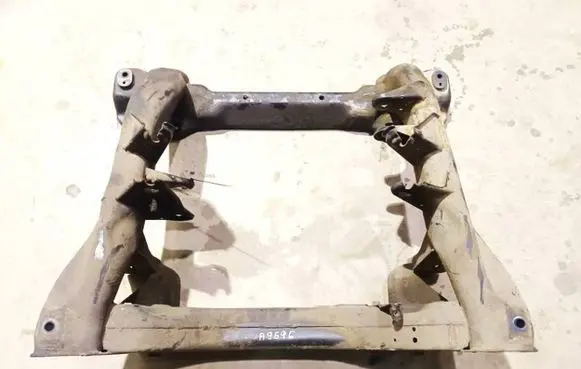 Jeep Grand Cherokee (WK) Front subframe