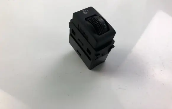 Nissan Micra Light switch 3Y29B