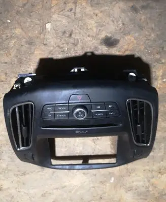 Ford Focus Head unit multimedia control F1ET18K811HC