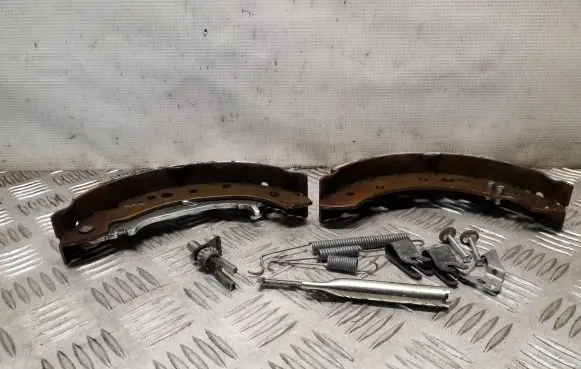 Mitsubishi Colt Other handbrake/parking brake parts 