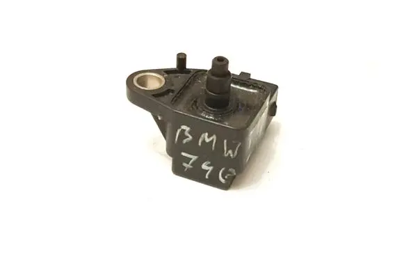 BMW 7 E38 Air pressure sensor 2246977