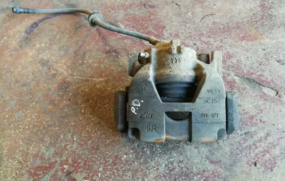 Renault Scenic III - Grand scenic III Front brake caliper
