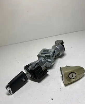 Ford S-MAX Ignition lock 3M513F880AC