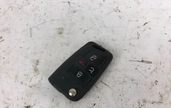 Volkswagen Golf VII Ignition key/card 