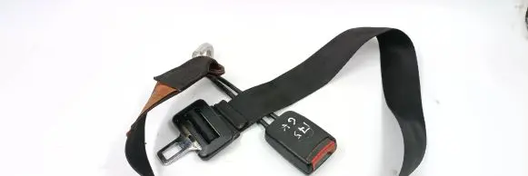 Middle seatbelt (rear)