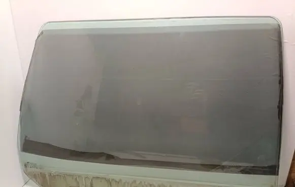 Rear door window glass