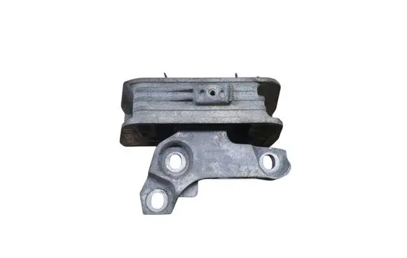 Engine mount bracket