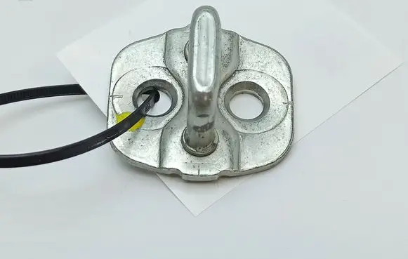 Nissan Navara D23 Front door lock loop/hook striker 