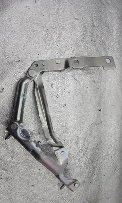 Tesla Model 3 Tailgate/trunk/boot hinge 166739900C 1667399