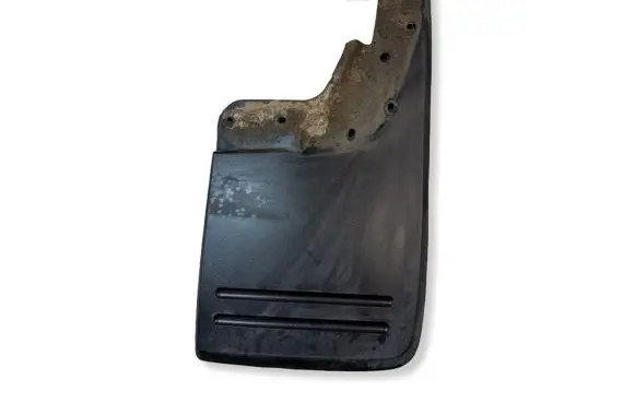 Volkswagen Amarok Rear mudguard 