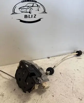 Audi A6 S6 C6 4F Front door lock 4F1837015
