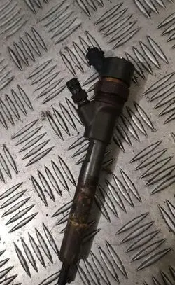 Toyota Auris 150 Fuel injector 2367033040