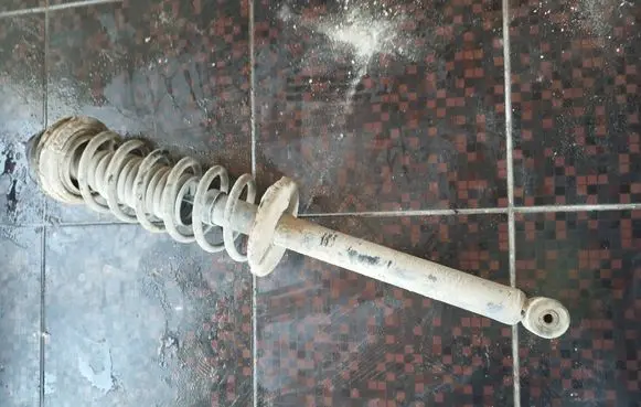 Volkswagen Jetta II Rear shock absorber with coil spring 
