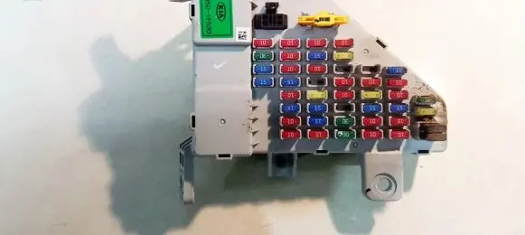 KIA Sportage Fuse box set 919501F530 91950-1F530