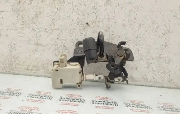 Skoda Fabia Mk1 (6Y) Tailgate/trunk/boot lock/catch/latch