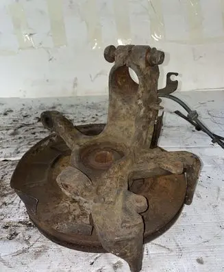 Skoda Fabia Mk2 (5J) Front wheel hub