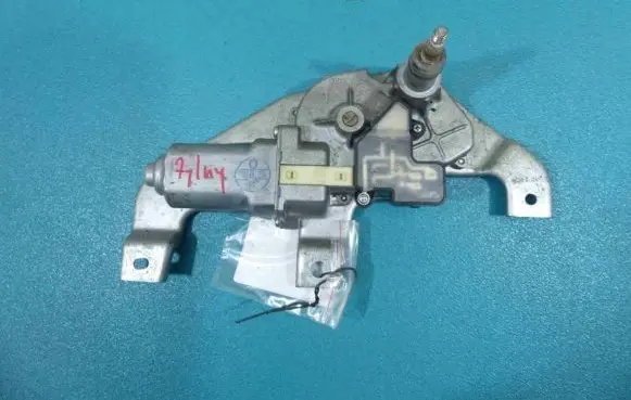 Suzuki Swift I Rear window wiper motor IMPRK861568