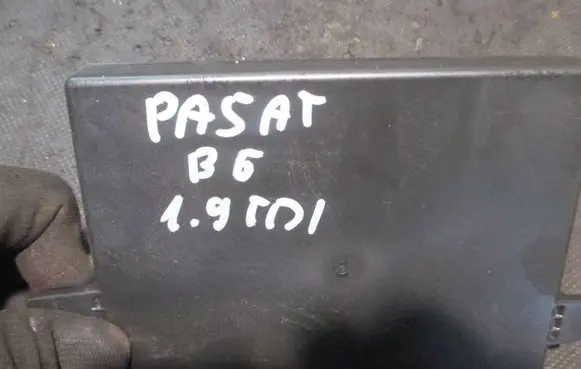 Volkswagen PASSAT B6 Bluetooth control unit module 3C0035729G 001083E80204 N342Z276
