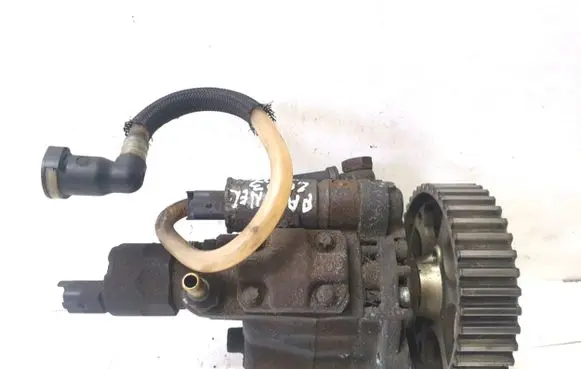 Peugeot Partner Fuel injection high pressure pump
