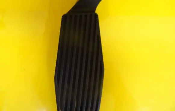 Opel Zafira B Accelerator throttle pedal 9202341 848004 9193187