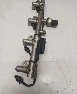Mercedes-Benz C W204 Fuel main line pipe A2710705495