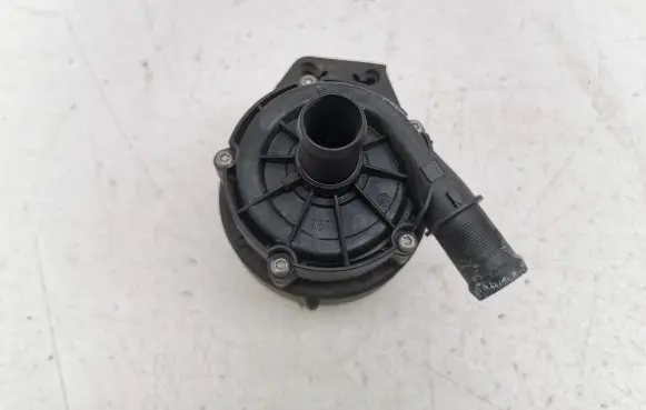 Nissan Juke II F16 Electric auxiliary coolant/water pump 0392024158 210102284R