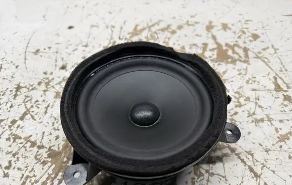 Volvo XC60 Rear door speaker 8676891