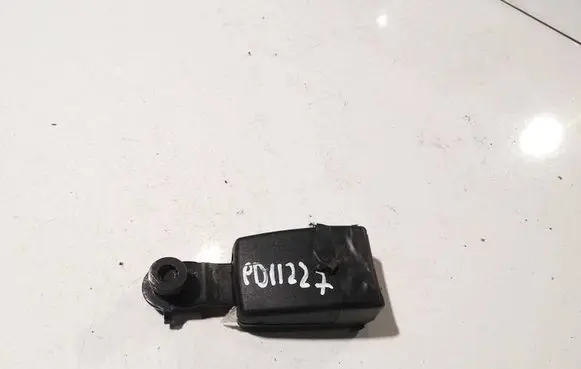 Audi Q7 4L Middle seatbelt buckle (rear) 4L0857739