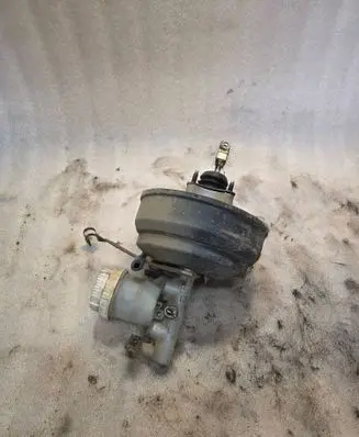 Mitsubishi Pajero Brake booster