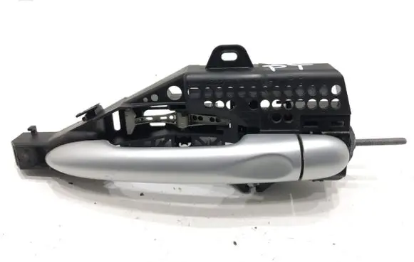 Rear door exterior handle