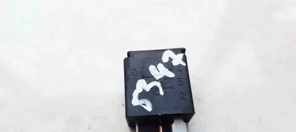 Volvo S60 Other relay 4RD00781400 4RD007814-00