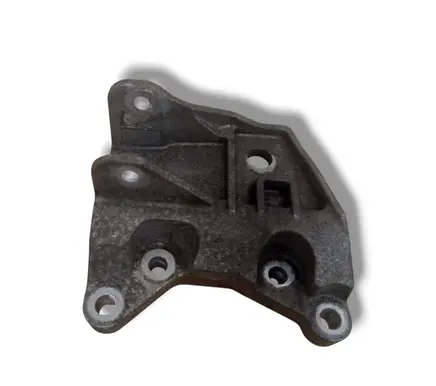 Land Rover Discovery Sport Engine mounting bracket GJ326P096AE