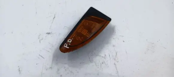 Subaru Legacy Front fender indicator light 220902