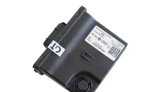 Porsche Taycan 9J1 Other devices 4KE965429H